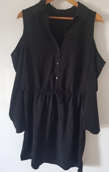 Black Dress - Picture 3 of 3